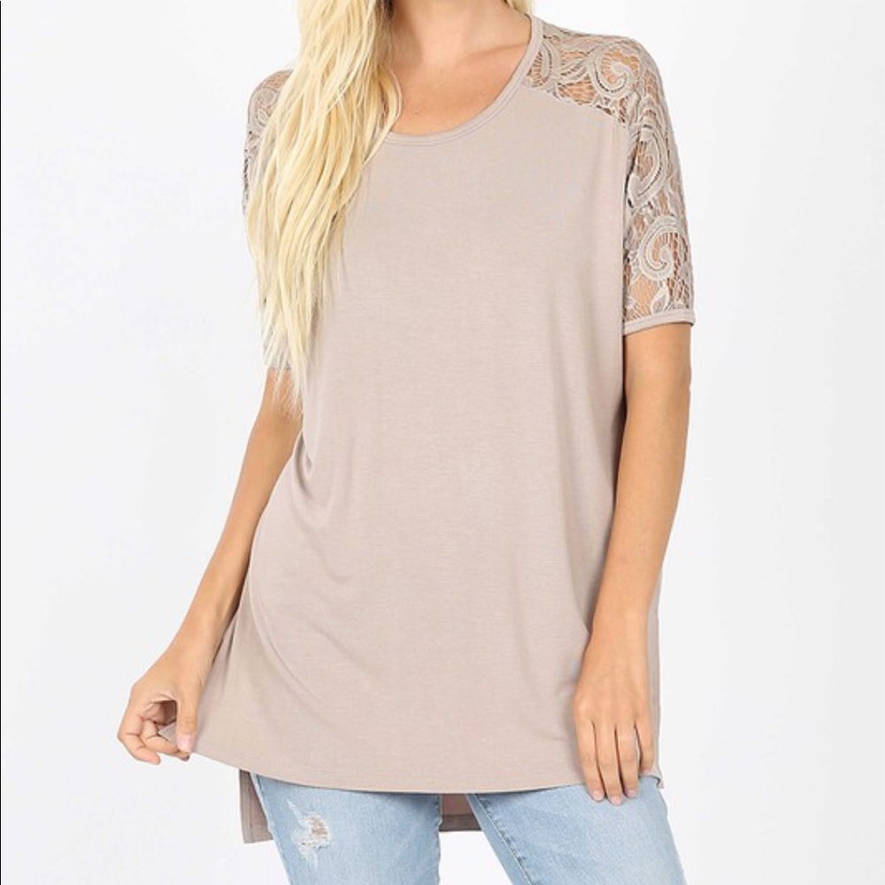 NEW! Lace Sleeve High-Low Top